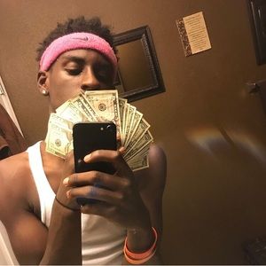 Meet your Posher, Elijah